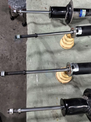 福州地区处理08年雷克萨斯IS300避震全套