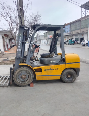 临沂地区处理龙工FD35T叉车