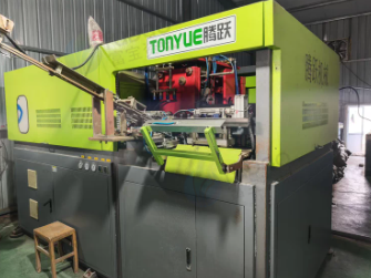 菏泽地区处理腾跃一出四全自动吹瓶机