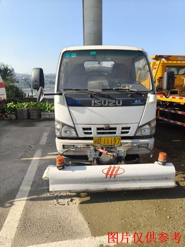 3月18日重庆丰都县渝D11197(福龙马牌FLM5070GQXQ5 2.999L)中型非载货专项作业车转让公告