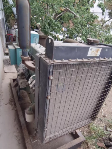 徐州市地区工厂处理东方红4F6-30柴油发电机组