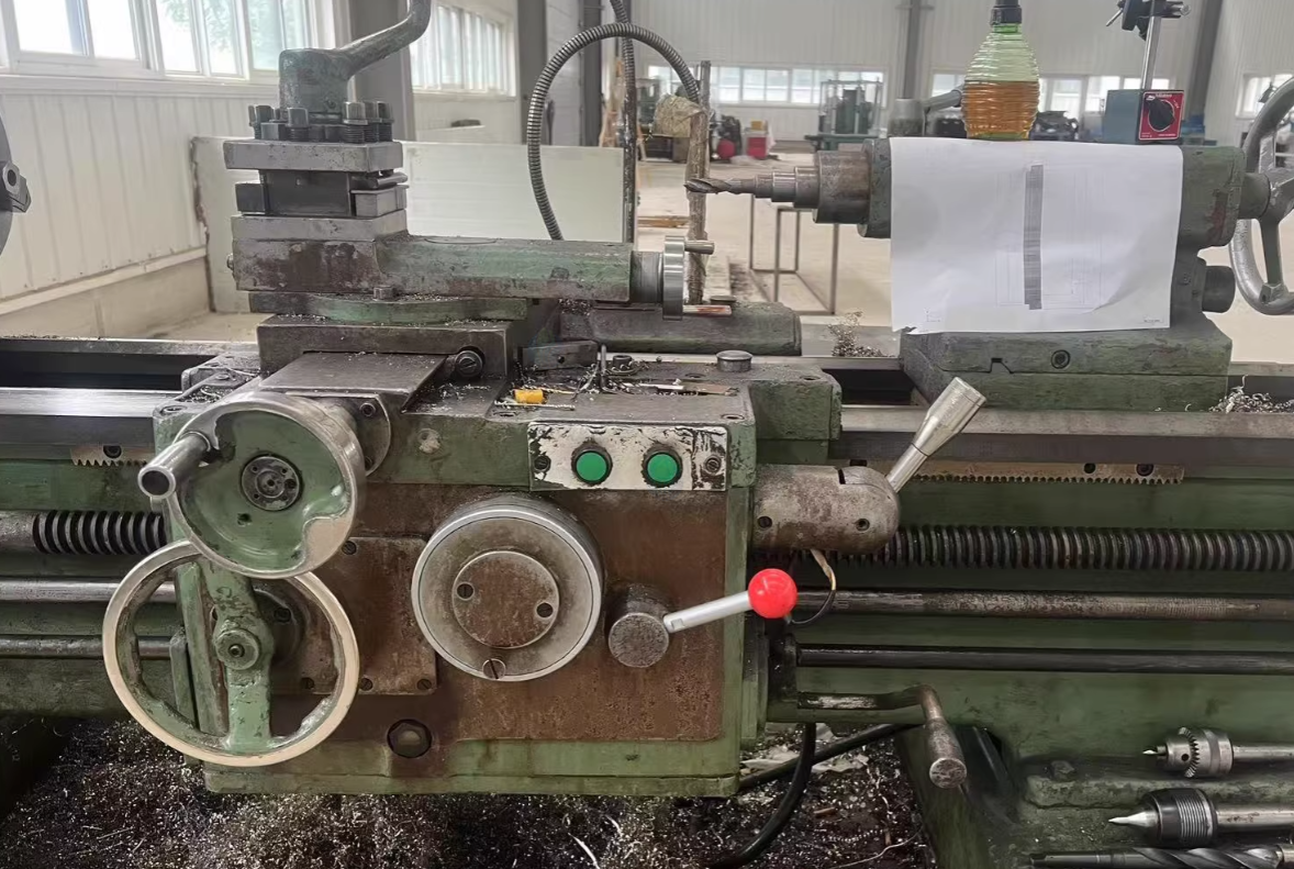 大连市地区工厂处理250KW变压器1台、大连6140车床1台