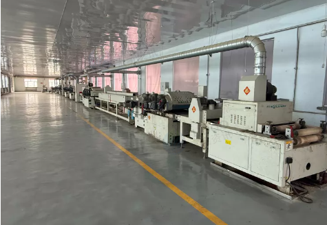 哈尔滨地区处理地板成型开槽设备+UV地板生产线