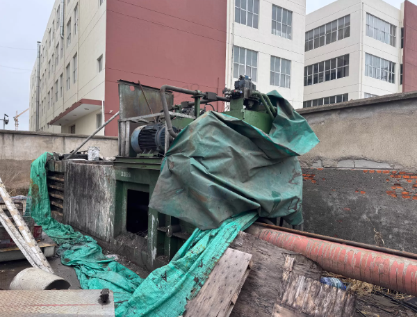 苏州市地区工厂处理宏佳180T卧式液压打包机