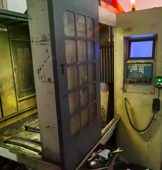 常州市地区工厂处理650精雕机1台、750精雕机1台