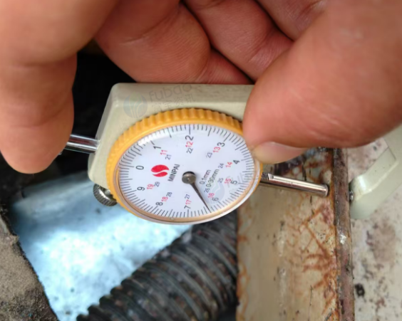 供应：2000吨废铁