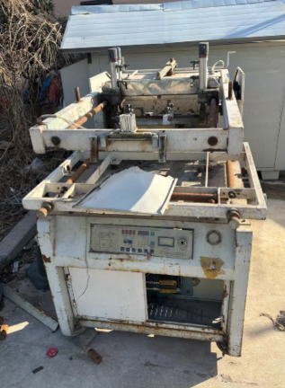 青岛市地区工厂处理2台3色移印机 平面丝网印刷机