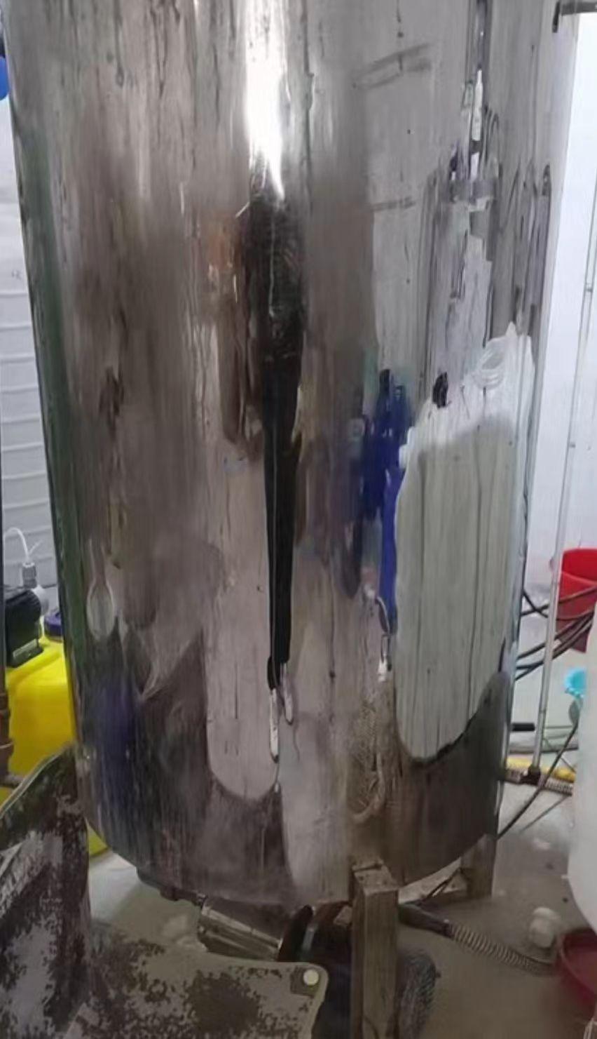 定西市地区处理净水组、0.5吨平口搅拌罐、1.0吨平口搅拌罐、延时配电箱等日化设备