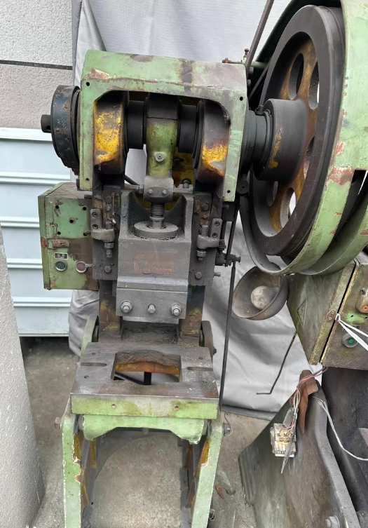 嘉兴地区处理2台上海二锻6.3吨冲床