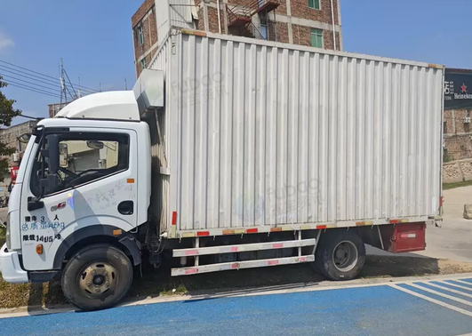 泉州市地区处理东风多利卡4.2米箱货