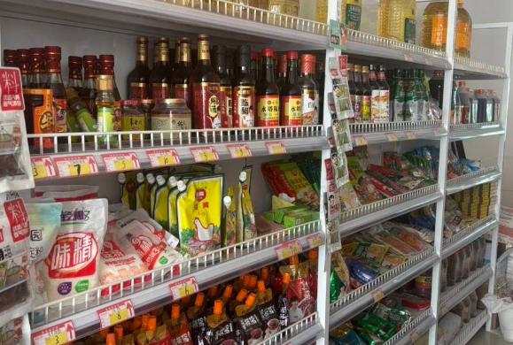 通辽市地区处理超市零食货架