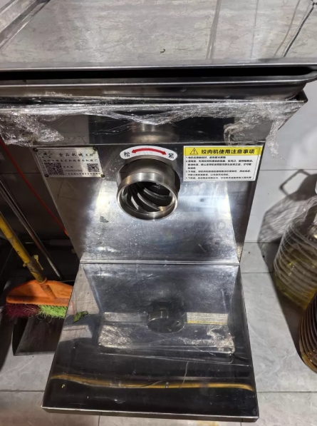 铜仁市地区处理36桶制冷打浆机+32型不锈绞肉机一套