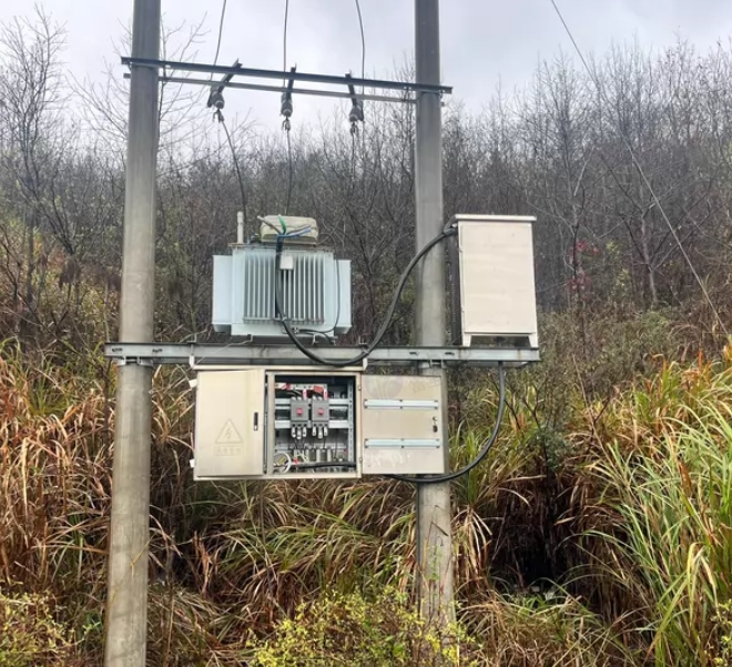 黄冈市地区个人处理闲置户外变压器+配电箱一套