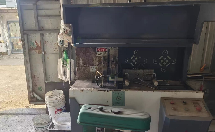 海口市地区处理自动角码锯、CNC铣床双头锯等门窗设备
