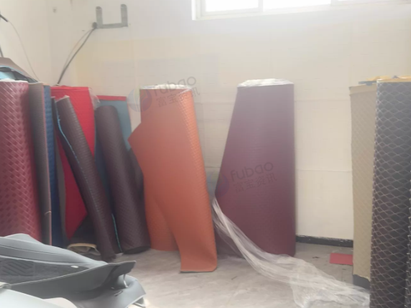 连云港市地区工厂处理1625振动刀裁皮机、标准牌拼接双针电脑机、双针电脑机、包边机等