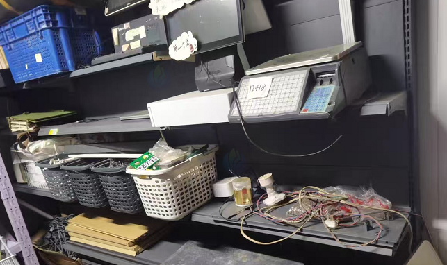 长春市地区店铺处理超市货架子、冰柜、收银、六米风幕柜等全套设备