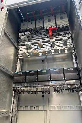 上海地区处理315千瓦干式变压器、电容柜、进线柜等