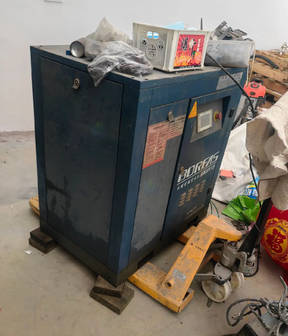 抚州地区工厂处理开山15KW螺杆变频空压机全套设备