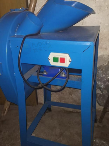 重庆地区自用处理打猪草机