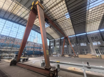 青岛市地区工厂处理10吨龙门吊