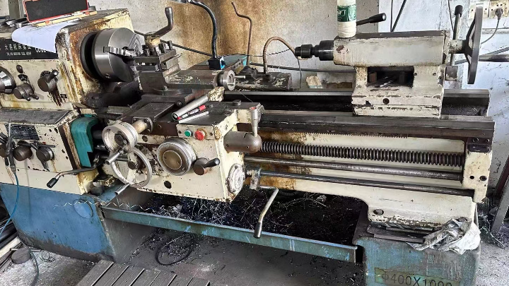 广州市地区闲置处理CD6240A车床