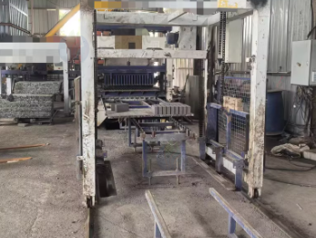 菏泽市地区砖厂处理生产设备 铲车 叉车 模板等