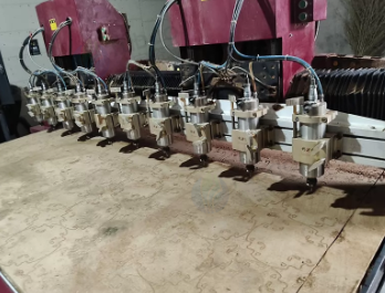 临沂市地区处理2325金卡大台面雕刻机