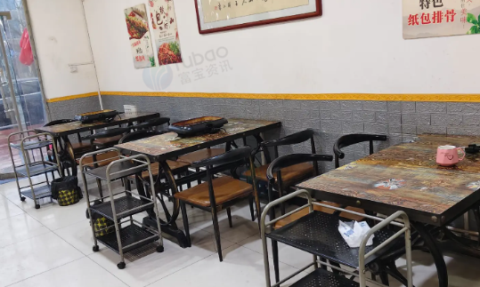 咸阳市地区店铺处理桌椅等设备