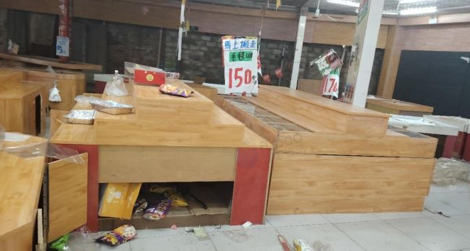 南宁地区处理1批超市杂货架