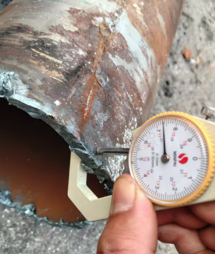 供应：2000吨废铁