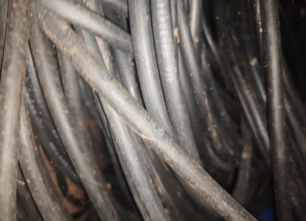 大连市地区处理铜芯4*4实芯电缆线一批