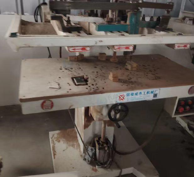 淮南市地区处理两台打孔机、开料机