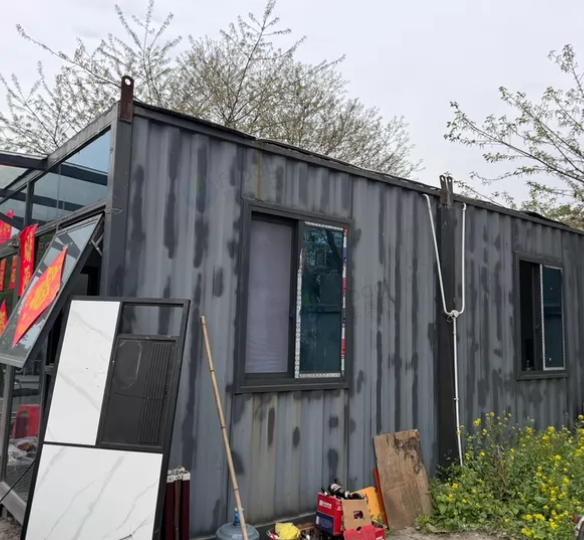 成都市地区处理集装箱有2个