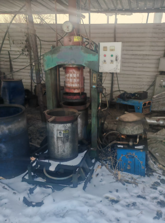 四平地区工厂处理800型加重型机油滤芯破碎机