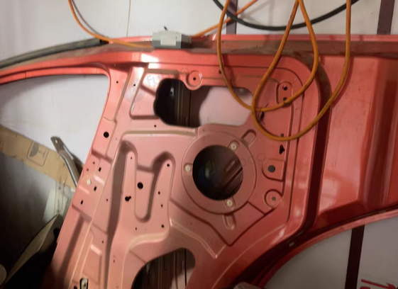 北京地区处理20款福田速运左车门