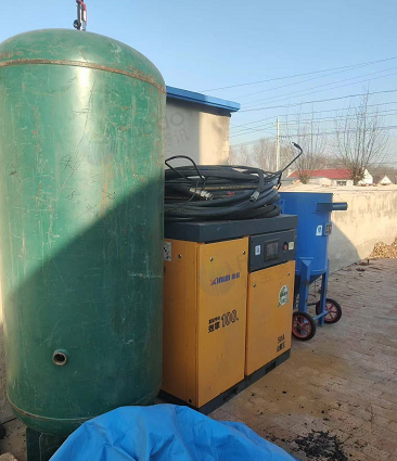 通辽市地区处理喷砂机、鑫磊XLPM-50A螺杆式空压机