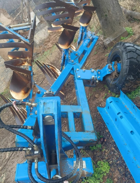 三门峡市地区处理345旋转犁