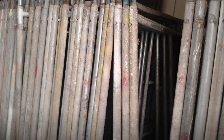 恩施地区处理1批施工脚手架