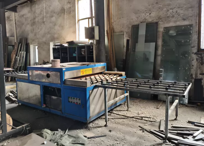 南京地区处理单头45度切割锯、玻璃清洗机、铝材精密锯、槽口机、推台锯、吸尘机