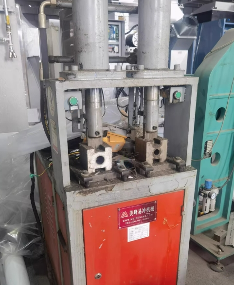 济南市地区个人处理不锈钢管子相贯线冲切机带两套模具