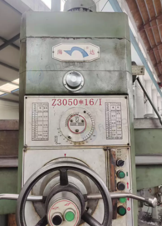 淄博地区工厂处理3050*16/1摇臂钻床 700电火花机