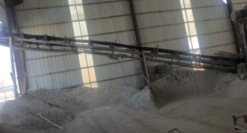 烟台市地区处理300*1300双鄂破 给料机 1850三层振动筛 5条输送带等石子加工全套设备