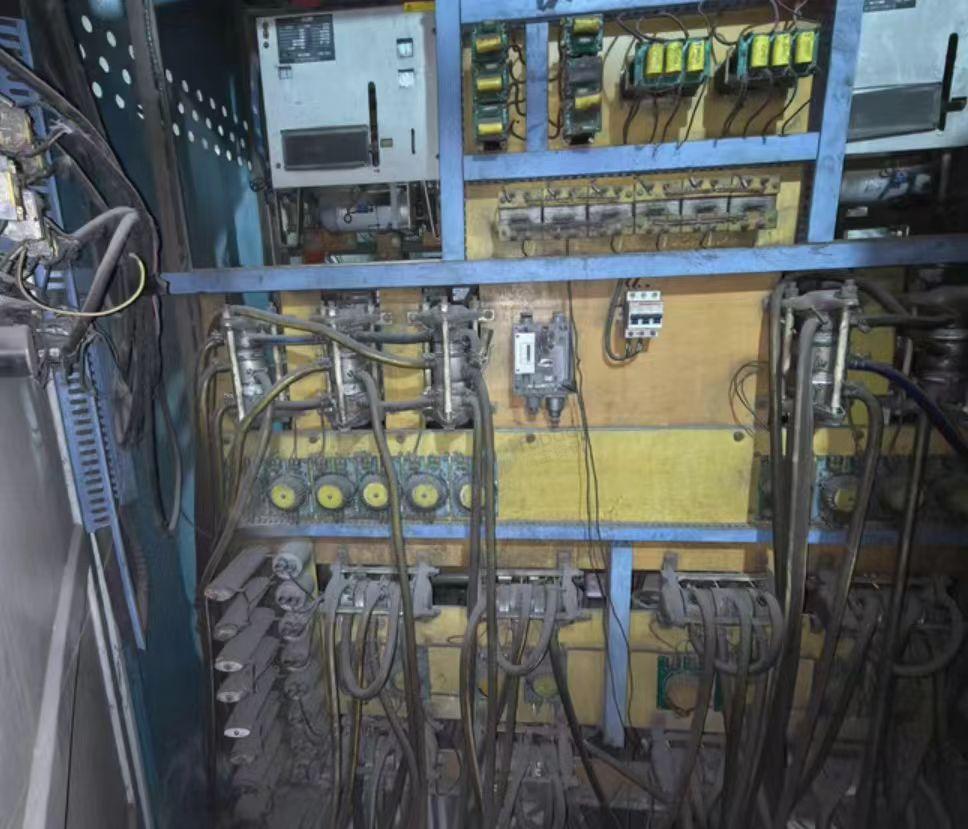 许昌市地区工厂处理钢壳中频电炉、变压器、控制柜等