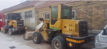 潍坊市地区处理2台装载机