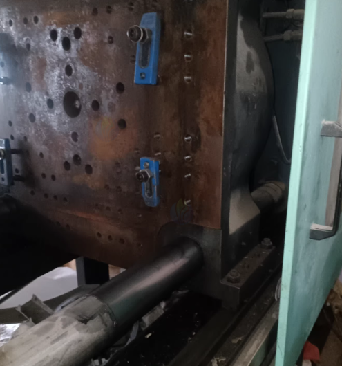 常州地区工厂处理震雄368T注塑机