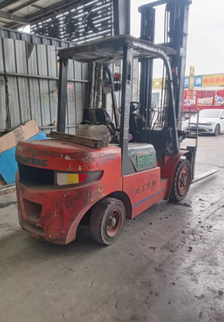 潍坊市地区工厂处理17年龙工3.5吨叉车