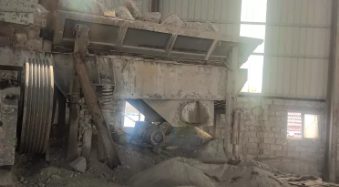 烟台市地区处理300*1300双鄂破 给料机 1850三层振动筛 5条输送带等石子加工全套设备