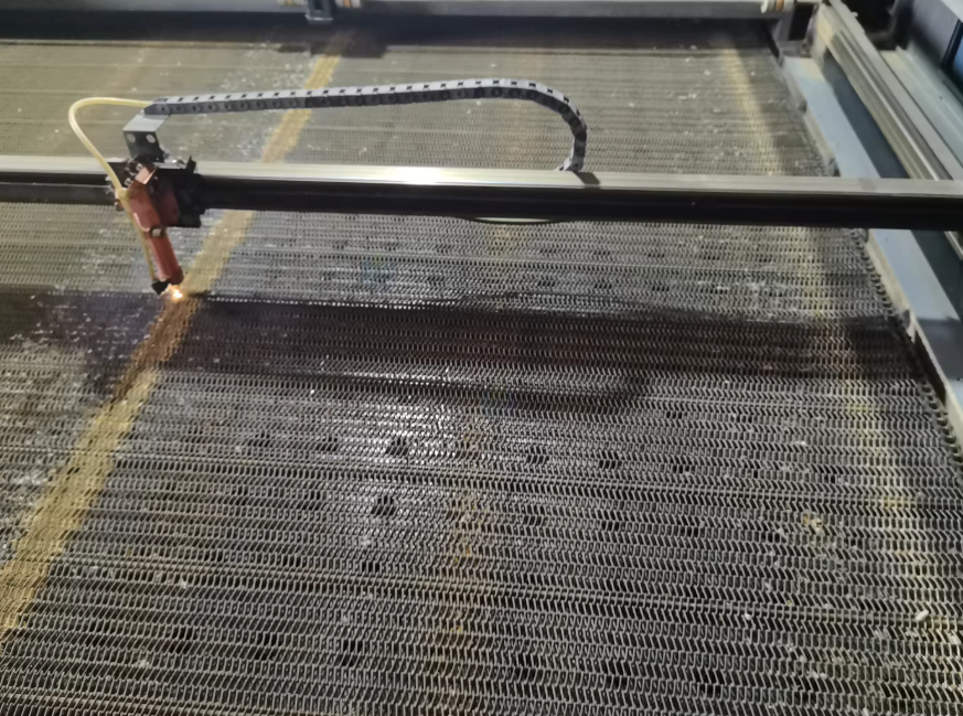 保定市地区工厂处理1814激光切割机