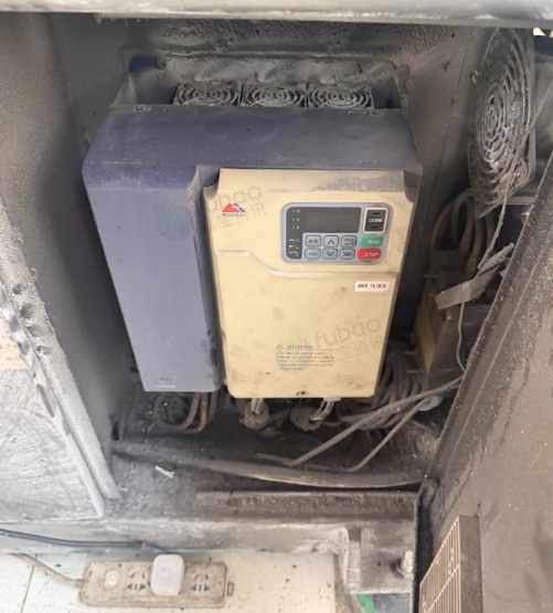 常州市地区工厂处理胜岳130T注塑机1台、120T胜岳注塑机1台