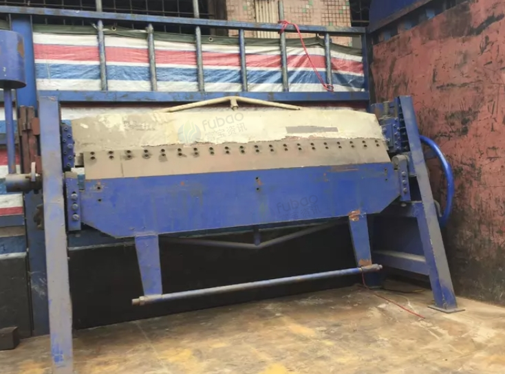 佛山市地区处理30吨打包机、1.5米手动折弯机